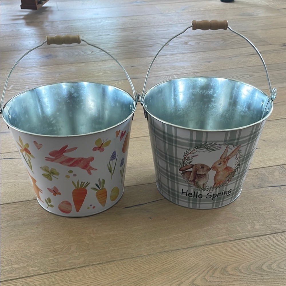 2 Easter Tin Buckets w/Wood Handle